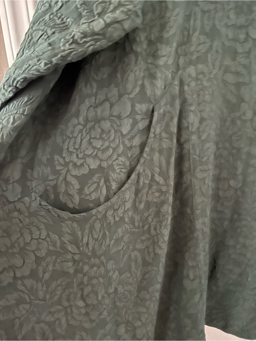 URU szXL Vintage-Style Textured 100% Silk Dark Green Button Front Dress/Duster - Picture 5 of 8